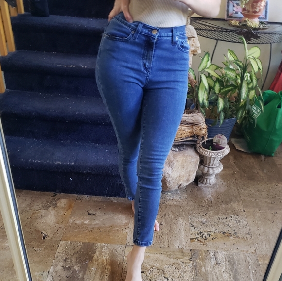 YOGA jeans high rise cropped ankle - Picture 2 of 6